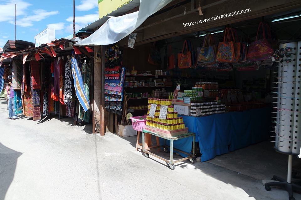 Penjual ubat-ubatan dan gamat di Pulau Langkawi - Blog 